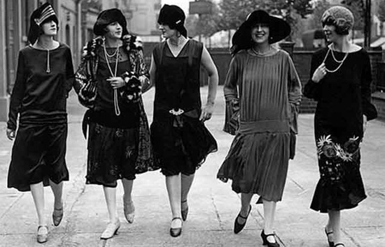 1920s Fancy Dress: What did they wear in the roaring 20s?
